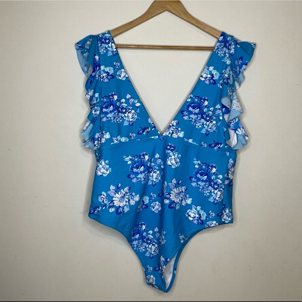 Blue Cupshe Bathingsuit 1X Floral Print Flutter Sleeve - NWT